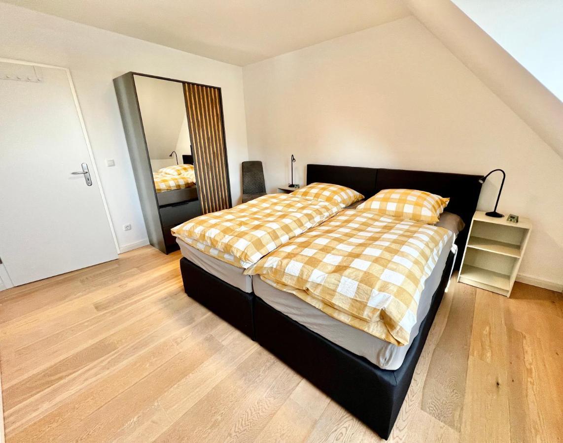 Luxurioese Doppelhaushaelfte Am Gruenen Rande Von Hamburg Appartement Oststeinbek Buitenkant foto