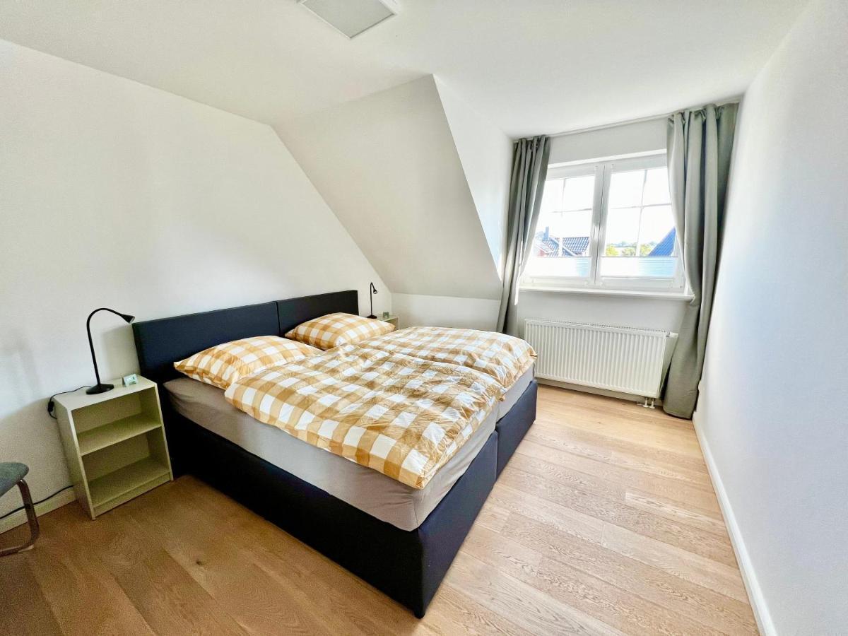 Luxurioese Doppelhaushaelfte Am Gruenen Rande Von Hamburg Appartement Oststeinbek Buitenkant foto